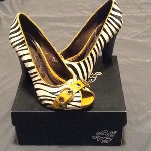 Textured Zebra print heels with Yellow Detail